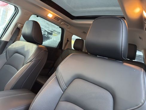 New 2026 Nissan Pathfinder SL image 26