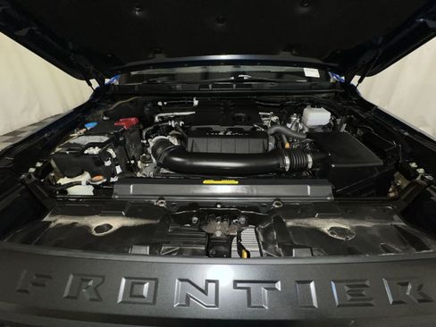 Used 2024 Nissan Frontier PRO-4X w/ Technology Package AWD/4WD image 36
