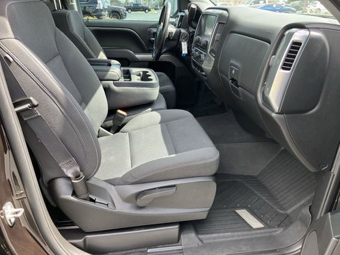 Used 2019 Chevrolet Silverado 1500 LT w/ All Star Edition image 33