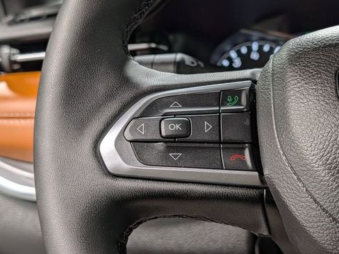 Used 2024 Jeep Compass Limited image 20