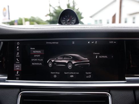 Used 2018 Porsche Panamera 4S AWD/4WD image 14