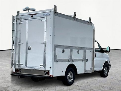 New 2025 Chevrolet Express 3500 w/ Power Convenience Package image 6