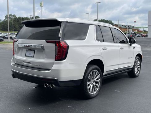 Used 2021 GMC Yukon Denali w/ Denali Premium Package RWD image 3