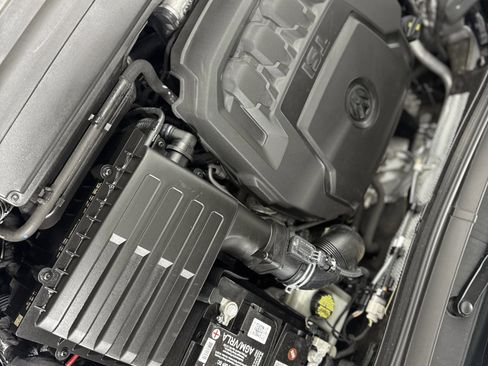 Used 2020 Volkswagen Tiguan SEL Premium R-Line image 28