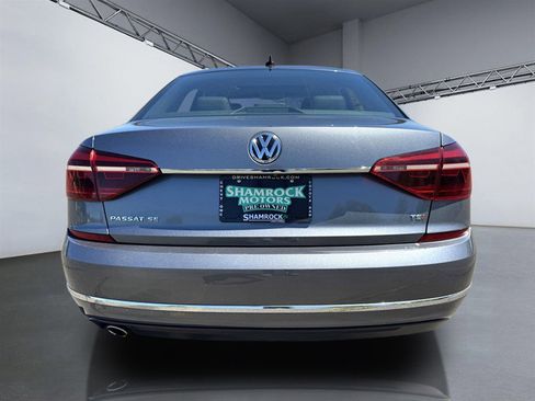 Used 2017 Volkswagen Passat 1.8T SE FWD image 6