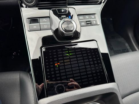 Used 2023 Subaru Solterra AWD image 42