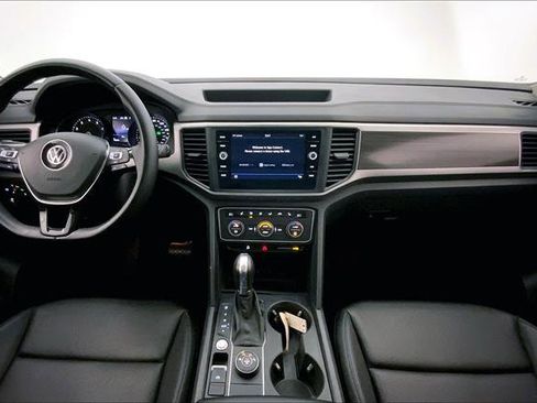 Used 2019 Volkswagen Atlas SE image 16