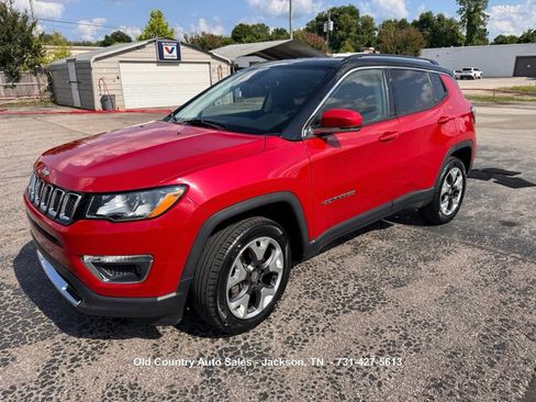 Used 2020 Jeep Compass Limited AWD/4WD image 2