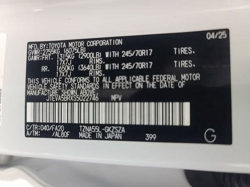 Used 2025 Toyota 4Runner SR5 image 38