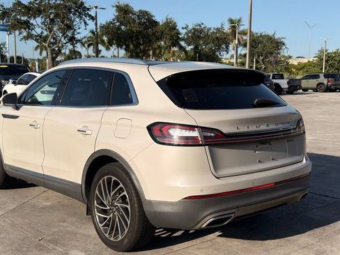 Used 2019 Lincoln Nautilus Reserve FWD image 9