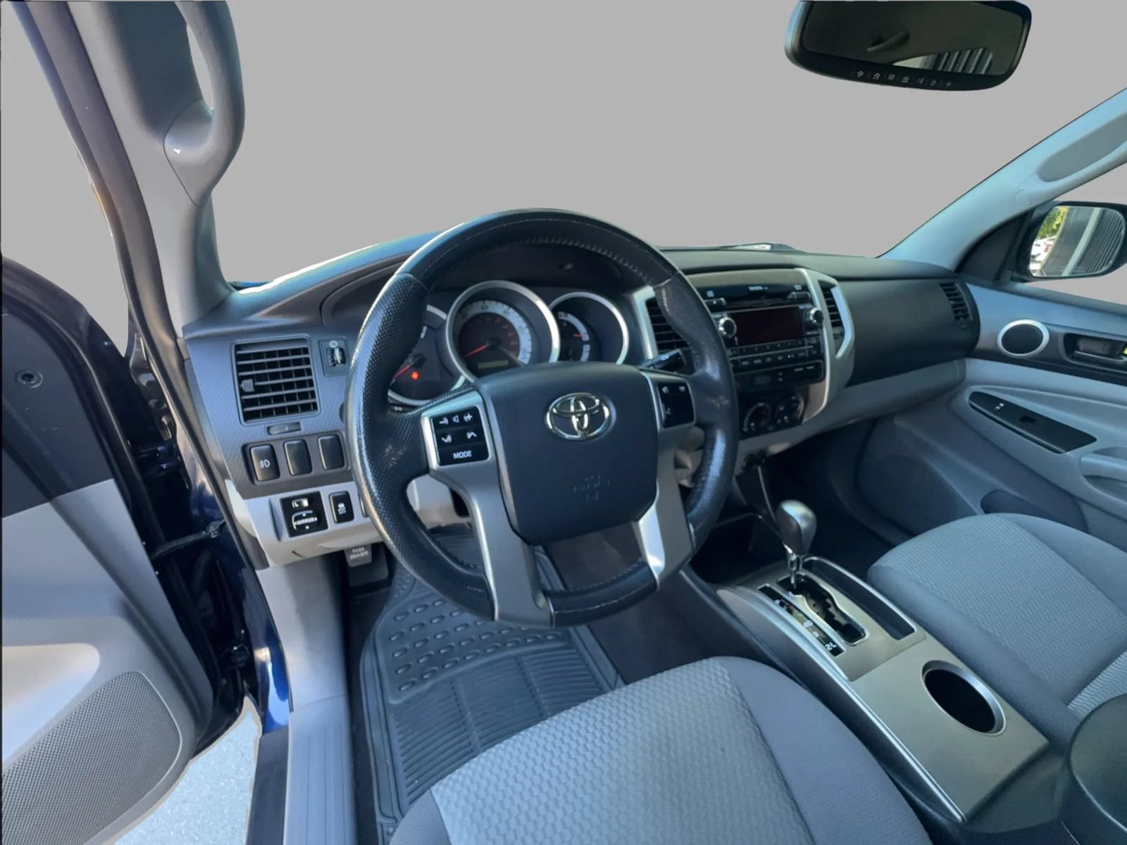 Used 2012 Toyota Tacoma PreRunner w/ SR5 Pkg RWD image 17