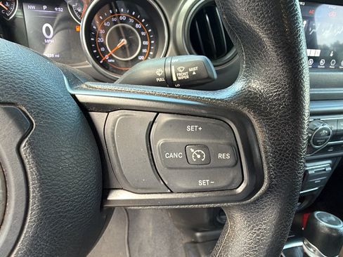 Used 2023 Jeep Wrangler Unlimited Sport AWD/4WD image 28