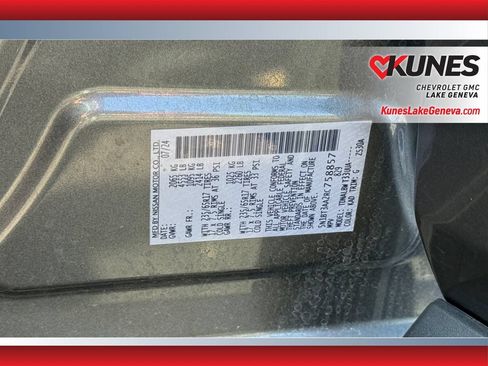 Used 2024 Nissan Rogue S FWD image 40