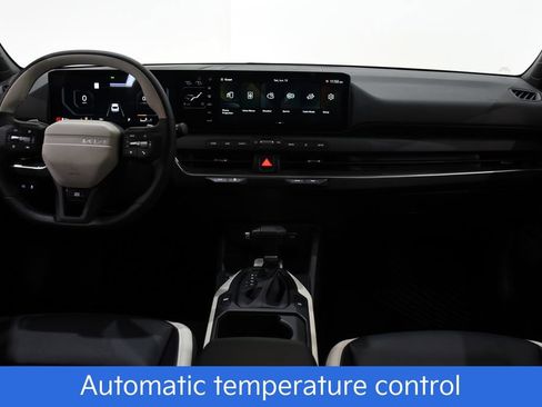 New 2026 Kia K4 EX FWD image 8