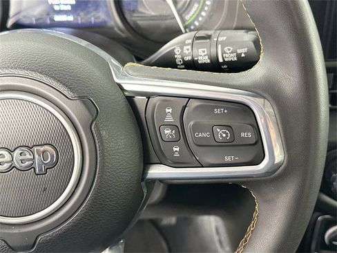 Used 2024 Jeep Wrangler Unlimited Sahara image 22