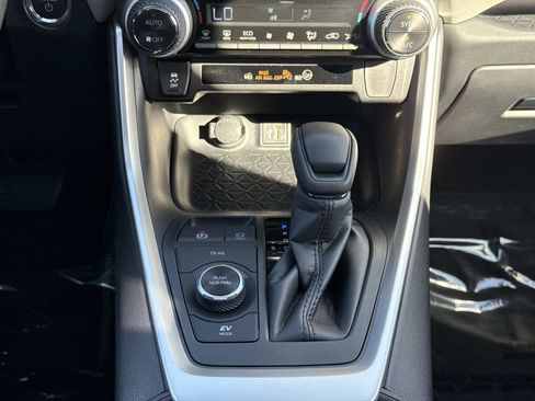 Used 2023 Toyota RAV4 XLE image 7