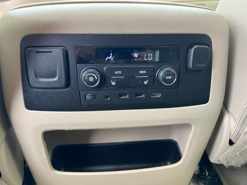 Used 2018 GMC Yukon XL Denali w/ Open Road Package AWD/4WD image 24