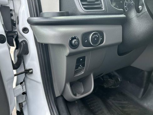 Used 2023 Ford Transit 250 Medium Roof image 19