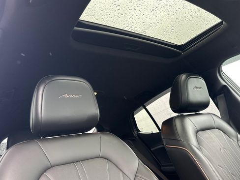 Used 2024 Buick Envista Avenir image 16