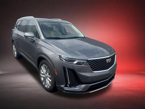 Certified 2020 Cadillac XT6 Premium Luxury FWD image 7