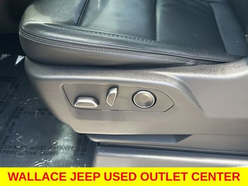 Used 2024 GMC Sierra 1500 Denali w/ Technology Package AWD/4WD image 22