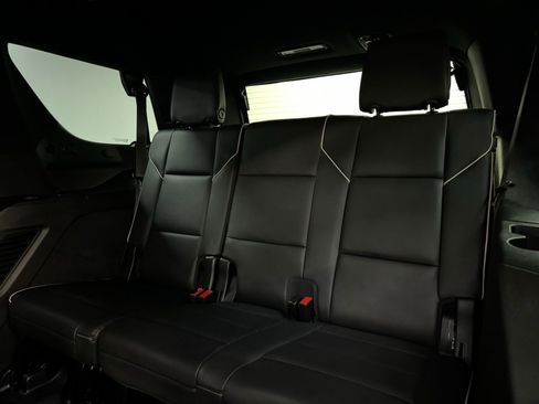 Used 2021 Cadillac Escalade Premium Luxury image 13