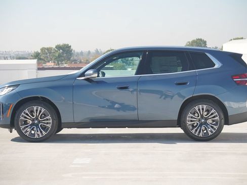 Used 2026 BMW X3 xDrive30i w/ Convenience Package AWD/4WD image 3