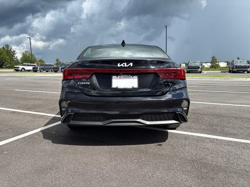 Used 2024 Kia Forte LXS FWD image 14