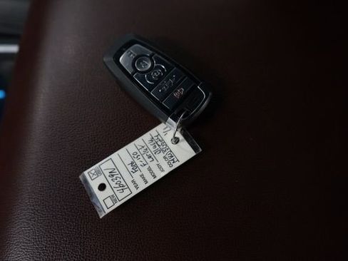 Certified 2021 Ford F150 Lariat w/ Equipment Group 502A High image 27