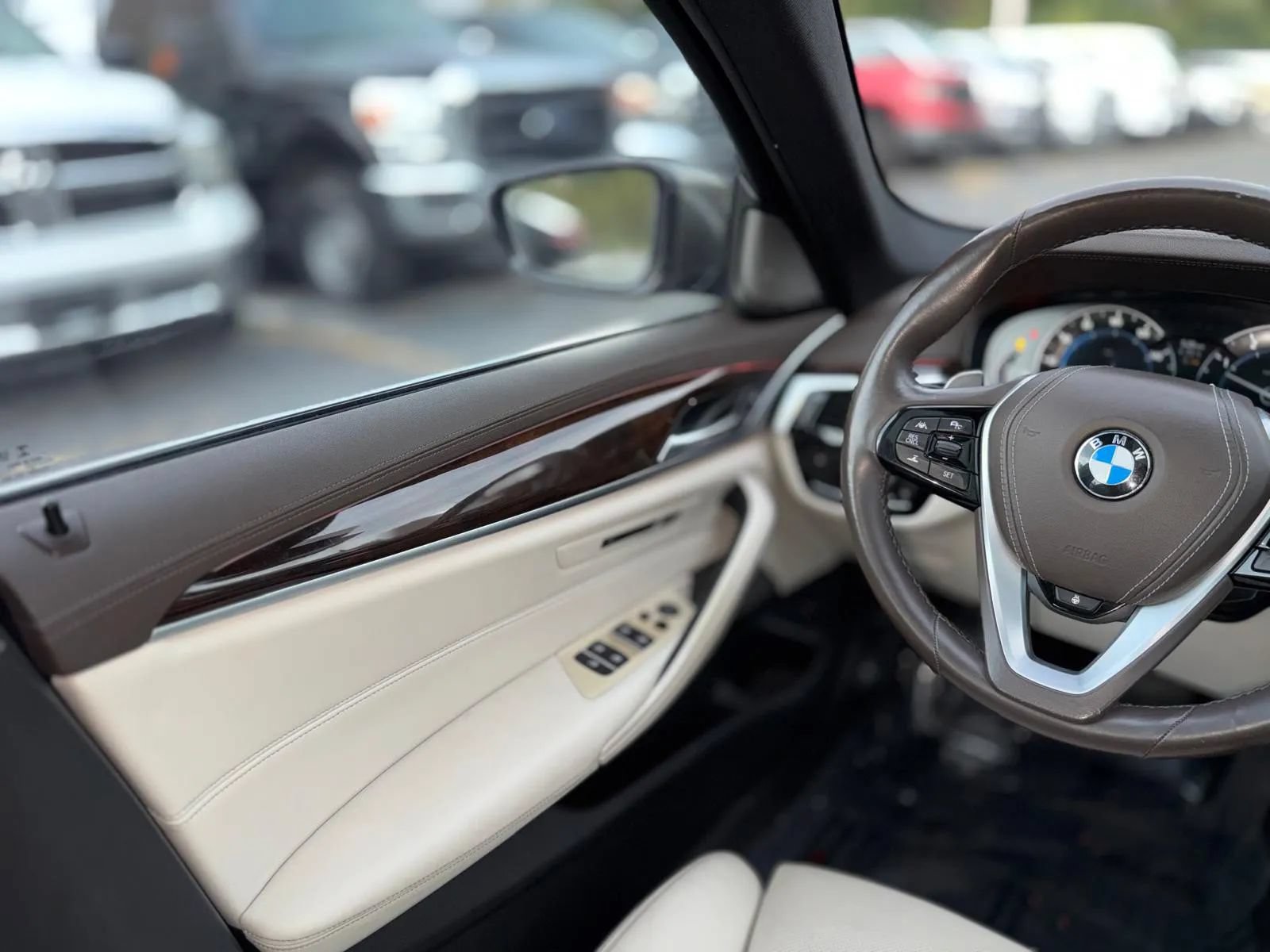 Used 2017 BMW 540i RWD image 22