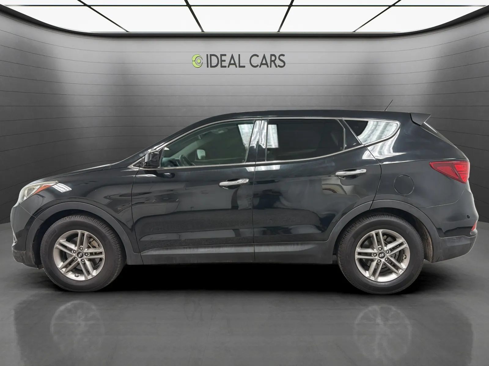 Used 2018 Hyundai Santa Fe Sport FWD image 8