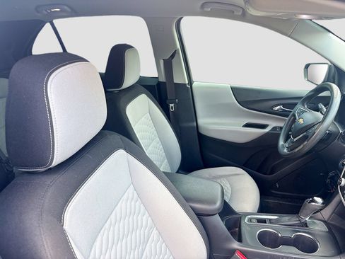 Used 2018 Chevrolet Equinox LS w/ LPO, Cargo Package FWD image 26