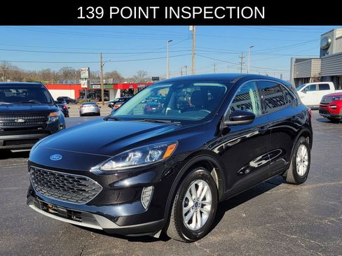Used 2021 Ford Escape SE image 2