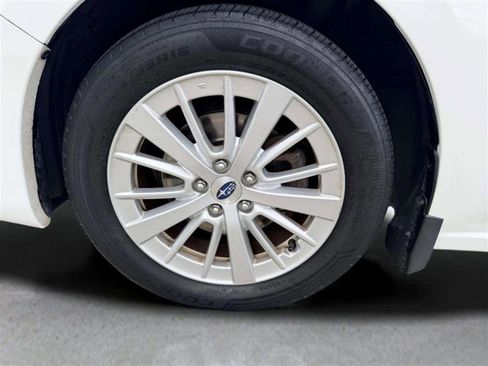 Used 2018 Subaru Impreza 2.0i Premium AWD/4WD image 16