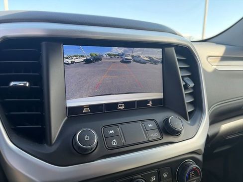 Used 2023 GMC Acadia SLT w/ Preferred Package image 21