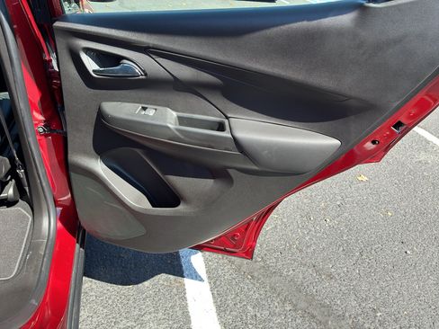 Used 2022 Chevrolet Bolt LT w/ Infotainment Package FWD image 55