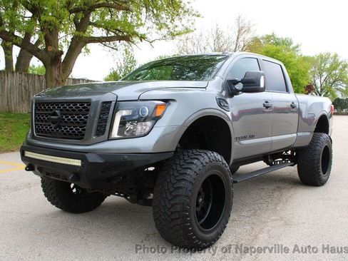 Used 2018 Nissan Titan SL w/ Midnight Edition AWD/4WD image 65