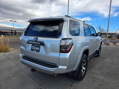 Used 2018 Toyota 4Runner TRD Off-Road image 7