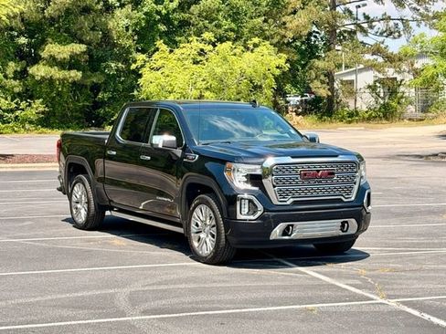 Used 2022 GMC Sierra 1500 Denali w/ Denali Reserve Package AWD/4WD image 11