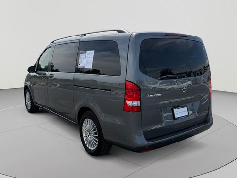 Used 2023 Mercedes-Benz Metris Passenger image 3