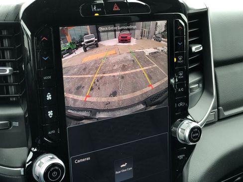 New 2026 RAM 1500 4x4 Crew Cab image 28