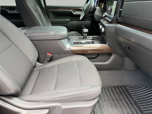 Used 2025 GMC Sierra 1500 Elevation w/ X31 Off-Road Package AWD/4WD image 10