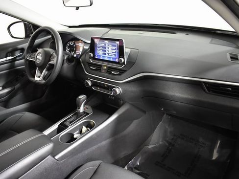 Used 2022 Nissan Altima 2.5 SV image 35
