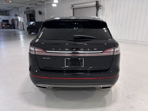 Used 2022 Lincoln Nautilus Reserve FWD image 4