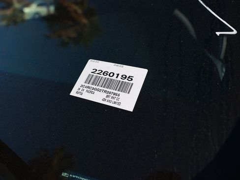 New 2026 Chrysler Pacifica Limited image 36