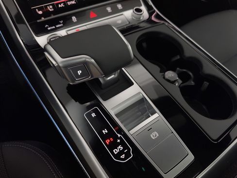 New 2026 Audi Q8 Premium Plus image 25