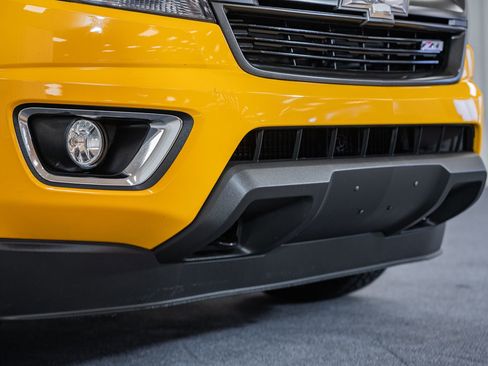 Used 2018 Chevrolet Colorado Z71 AWD/4WD image 12