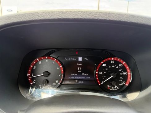 Used 2023 Nissan Frontier Pro-X w/ Pro-X Premium Package RWD image 13
