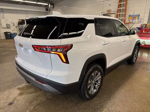 New 2026 Chevrolet Equinox LT AWD/4WD image 6