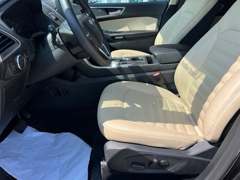 Used 2024 Ford Edge SEL w/ Cargo Accessory Package AWD/4WD image 15